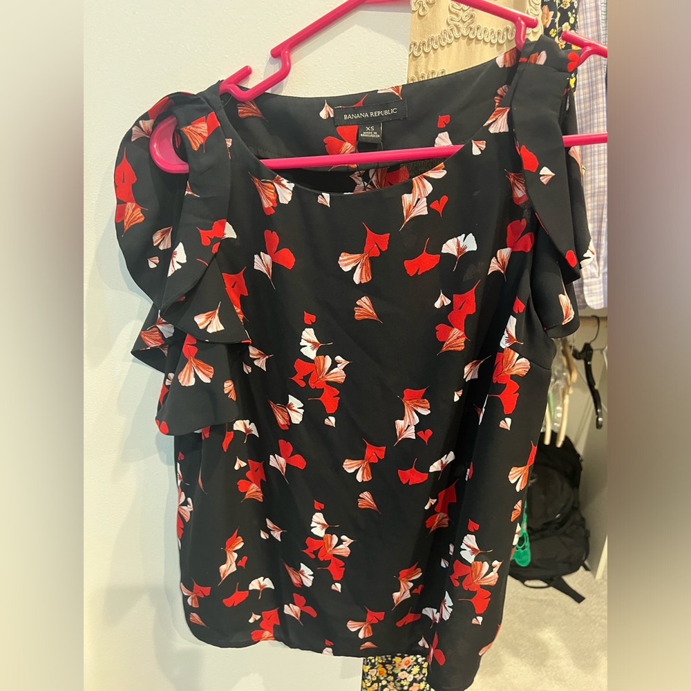 Banana Republic blouse XS